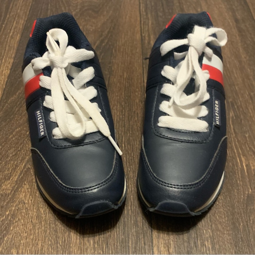 Tommy Hilfiger Navy and Red Sneakers Boys Sz 1